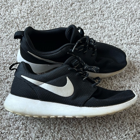 Nike Roshe One Flight - Picture 1 of 4